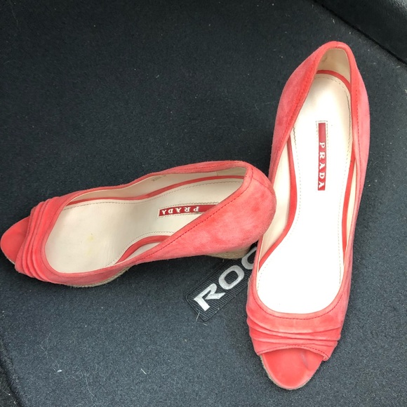 LIKE NEW Prada peep toe wedges size 39. - Picture 2 of 4
